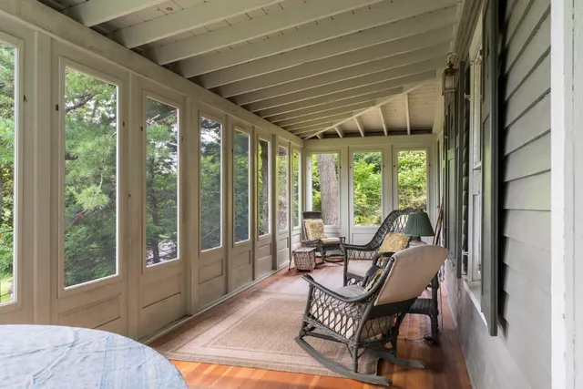 $649,000 | 5 Mass Avenue, Boothbay, ME 04544