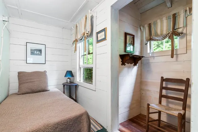 $649,000 | 5 Mass Avenue, Boothbay, ME 04544