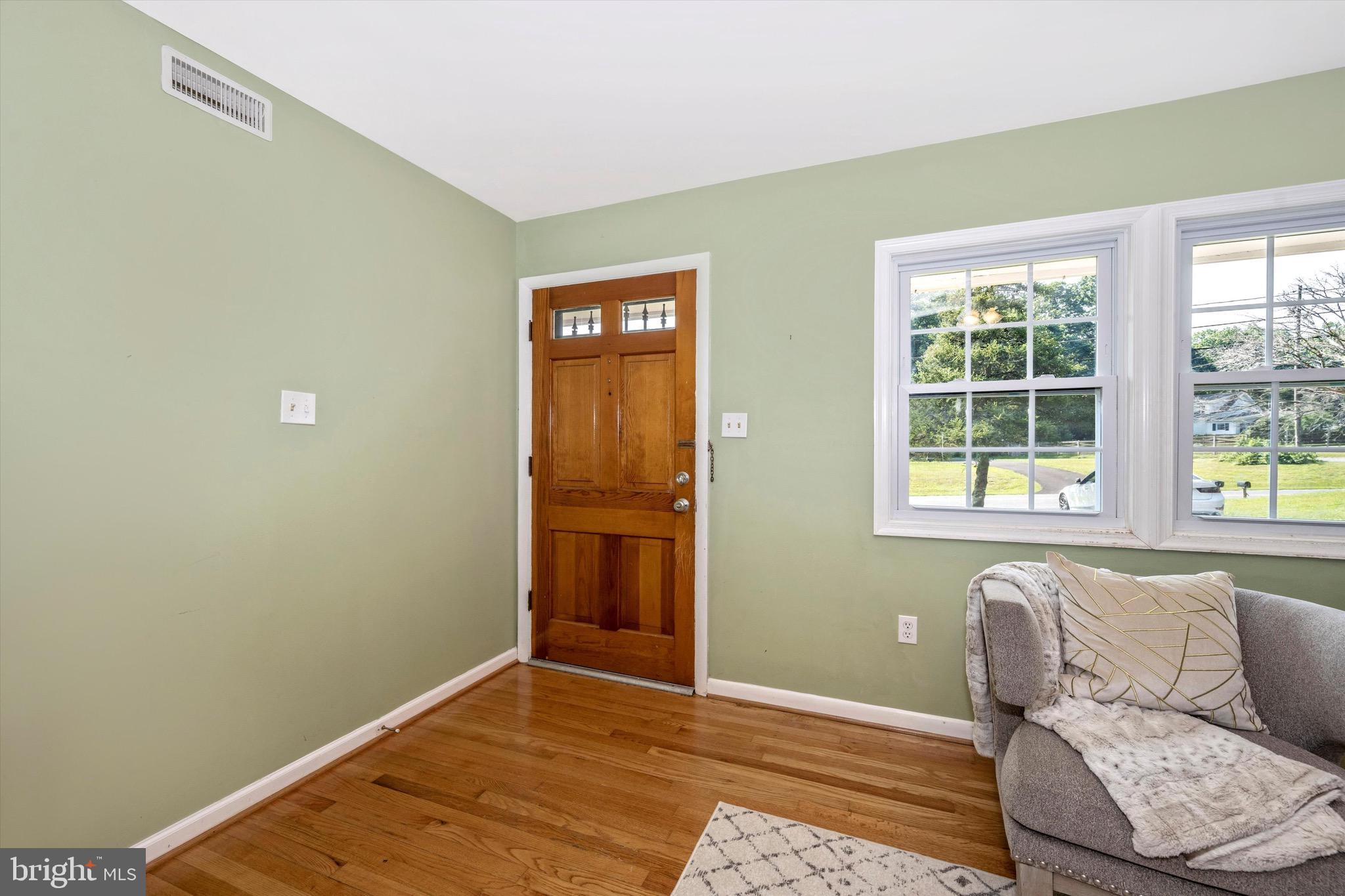 6604 South Clifton Road Frederick, MD 21703 - Photo 2 of 49 Front door entry