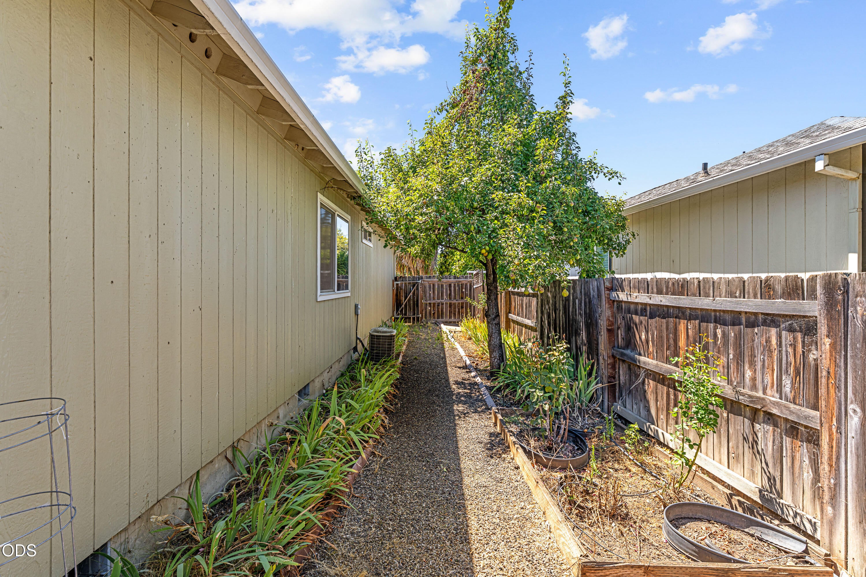 1222 Greentree Way Central Point, OR 97502 - Photo 27 of 27 Gallery Image 27