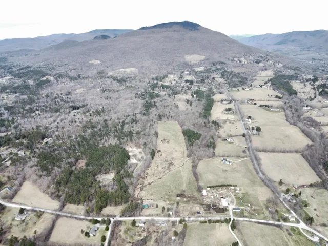 $4,000,000 | 15 Wind Hill Road, Manchester, VT 05255