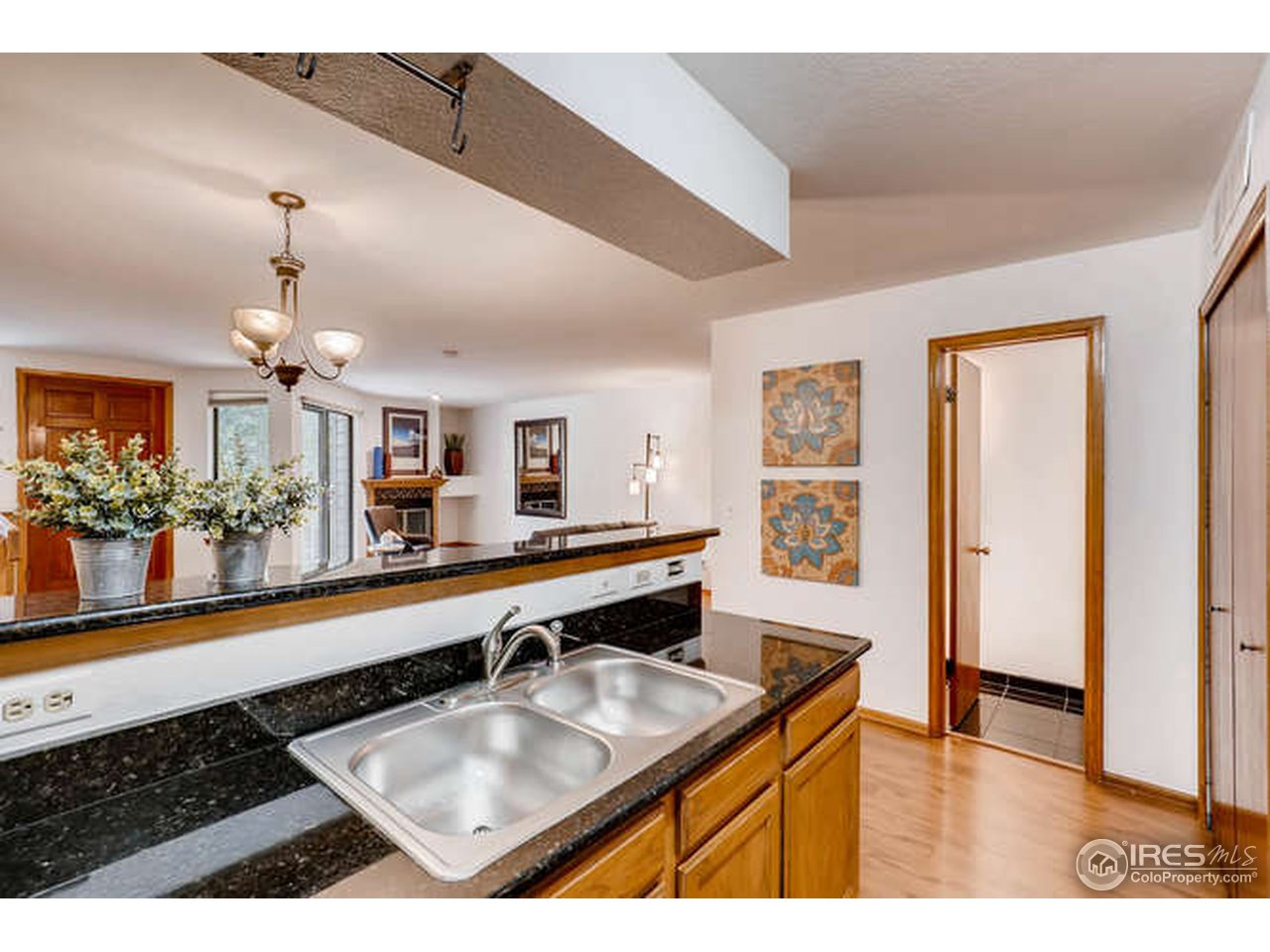 5056 Buckingham Road Boulder, CO 80301 - Photo 11 of 28 Gallery Image 11