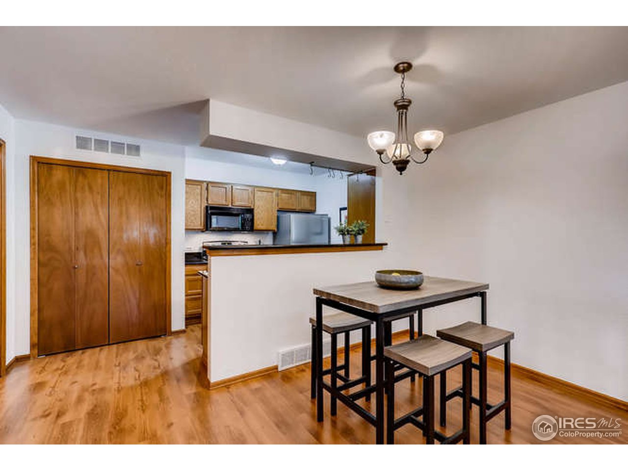 5056 Buckingham Road Boulder, CO 80301 - Photo 6 of 28 Gallery Image 6