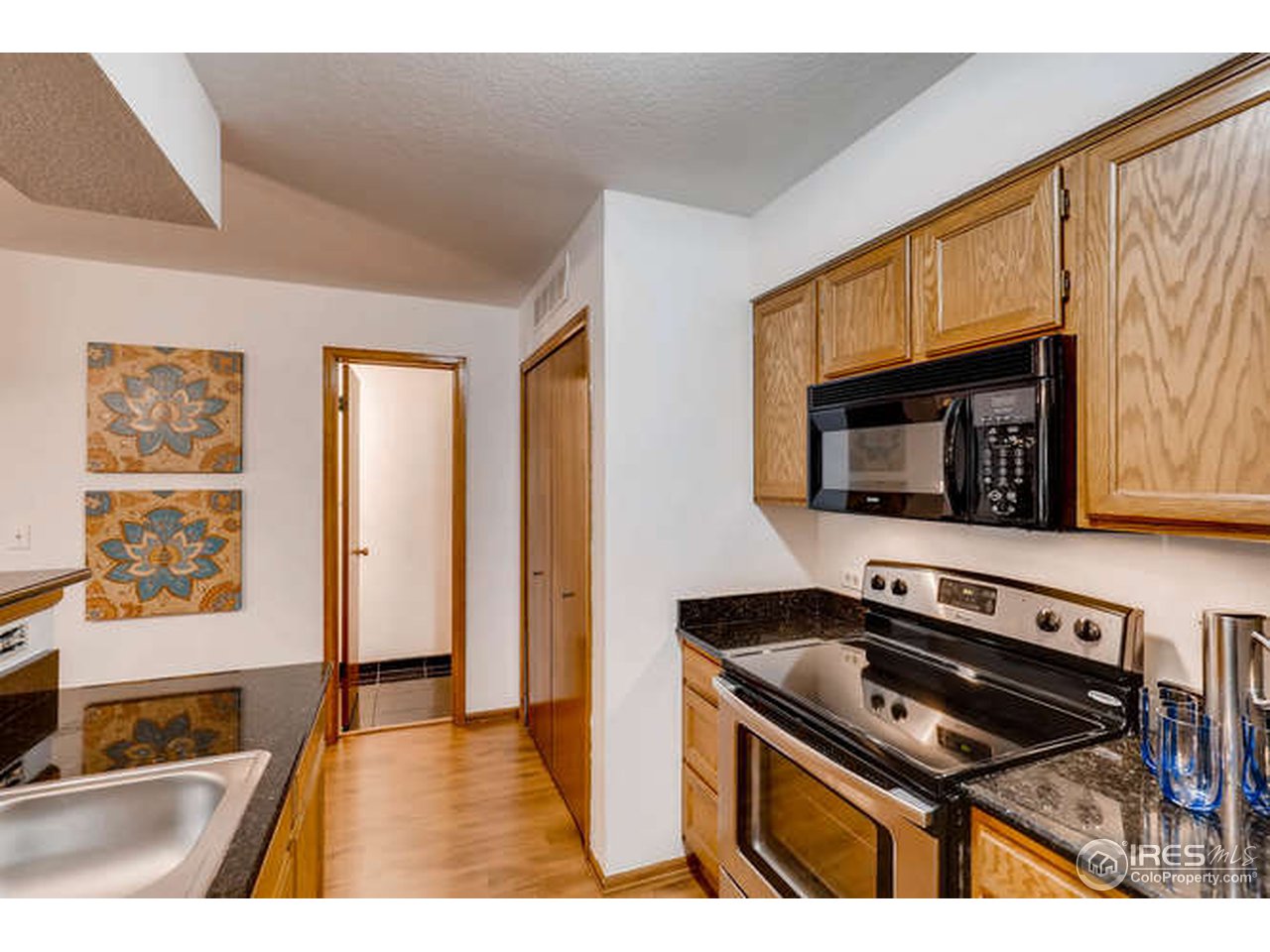 5056 Buckingham Road Boulder, CO 80301 - Photo 8 of 28 Gallery Image 8