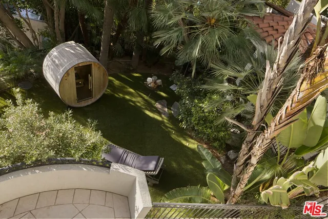 $24,995 | 1427 North Kings Road, West Hollywood, CA 90069