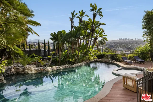 $24,995 | 1427 North Kings Road, West Hollywood, CA 90069