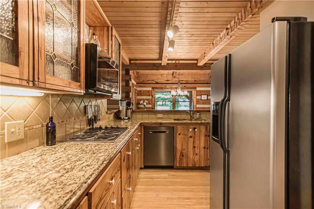4910 Golden Acres Road Oak Ridge, NC 27310 - Photo 8 of 30