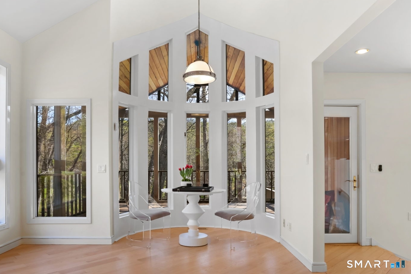 32 Buttonball Lane Weston, CT 06883 - Photo 17 of 37