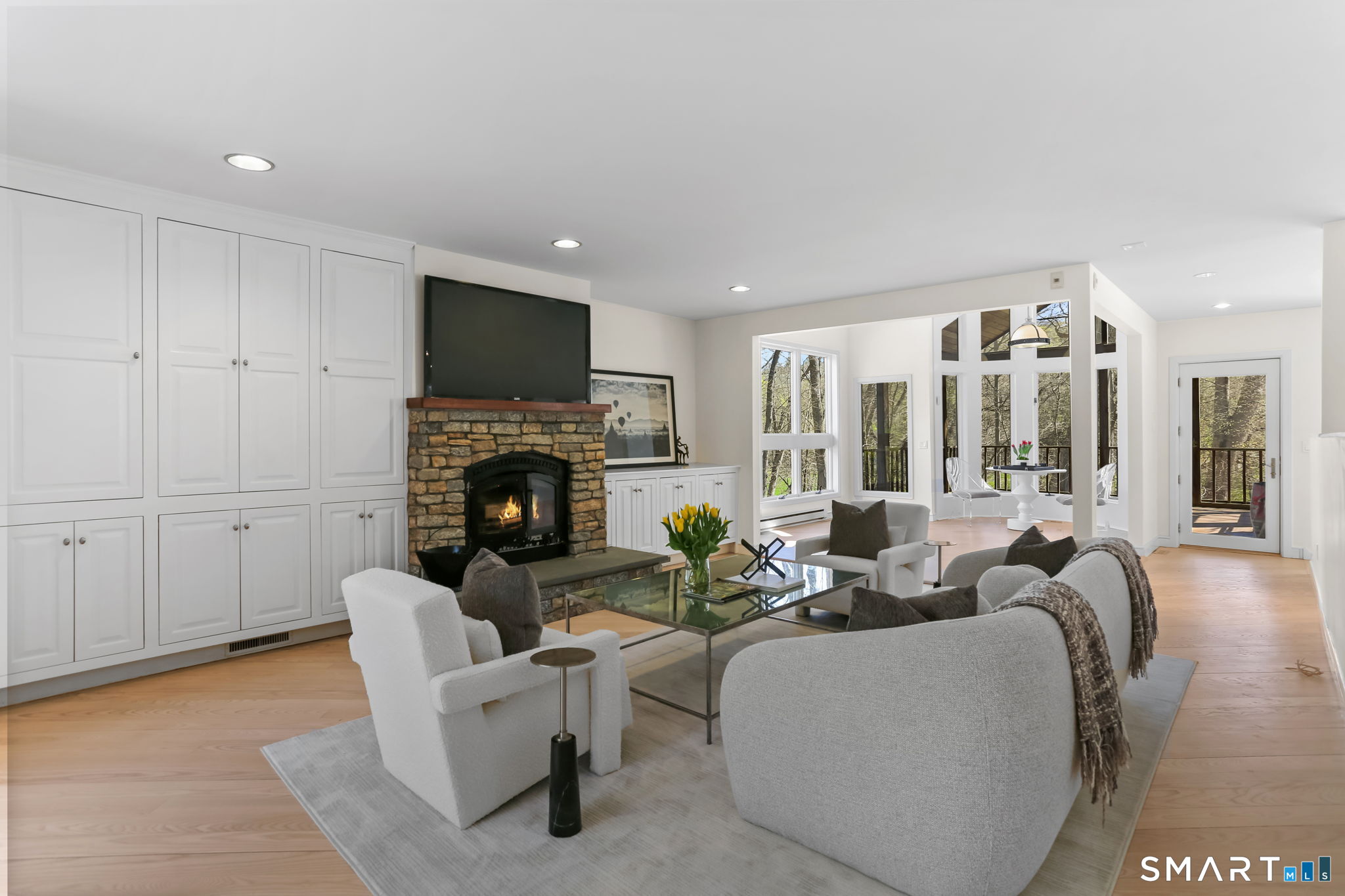 32 Buttonball Lane Weston, CT 06883 - Photo 19 of 37