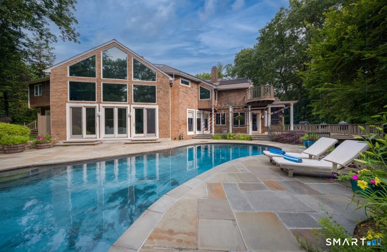 32 Buttonball Lane Weston, CT 06883 - Photo 34 of 37