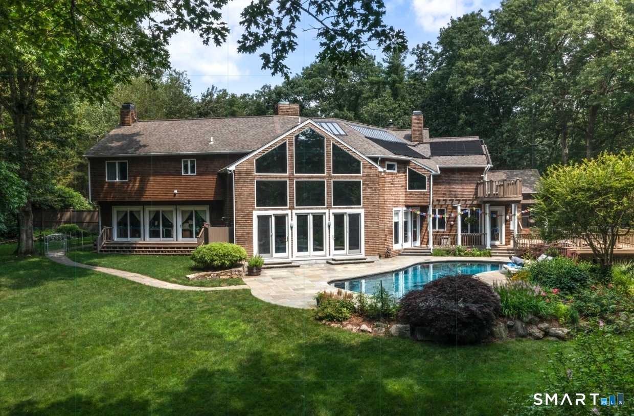 32 Buttonball Lane Weston, CT 06883 - Photo 35 of 37