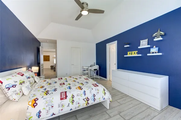 $10,000 | 1726 Ashbury Park Drive, Houston, TX 77077