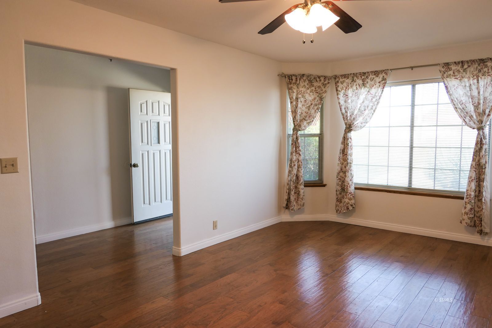 401 Lorene Court Ridgecrest, CA 93555 - Photo 2 of 41