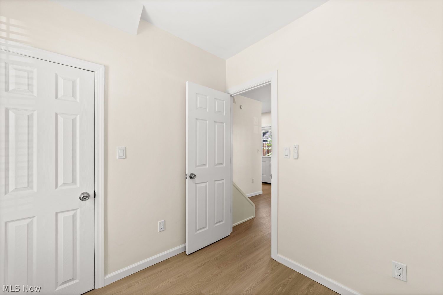 1913 Fulton Road Cleveland, OH 44113 - Photo 22 of 38