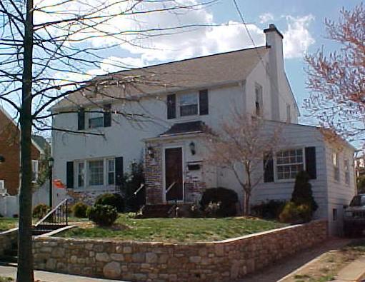 2021 Mt Vernon Road Southwest Roanoke, VA 24015 - Photo 1 of 3 Front of Home