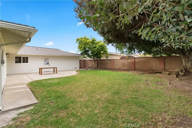 $2,149,000 | 2943 Baker Street, Costa Mesa, CA 92626