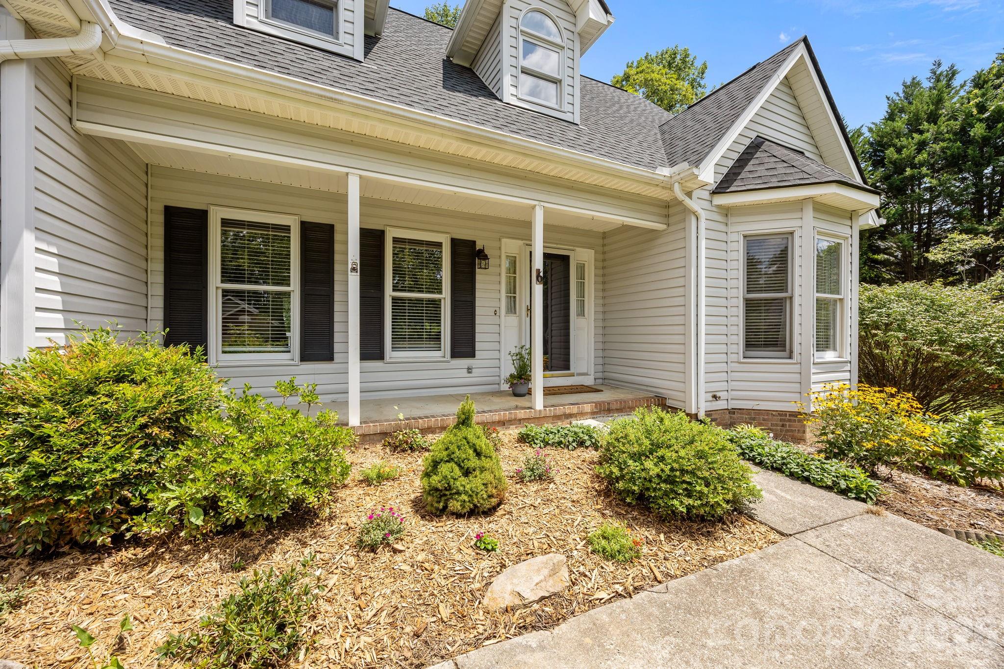 6 Springfield Way Arden, NC 28704 - Photo 3 of 47 front view of a house