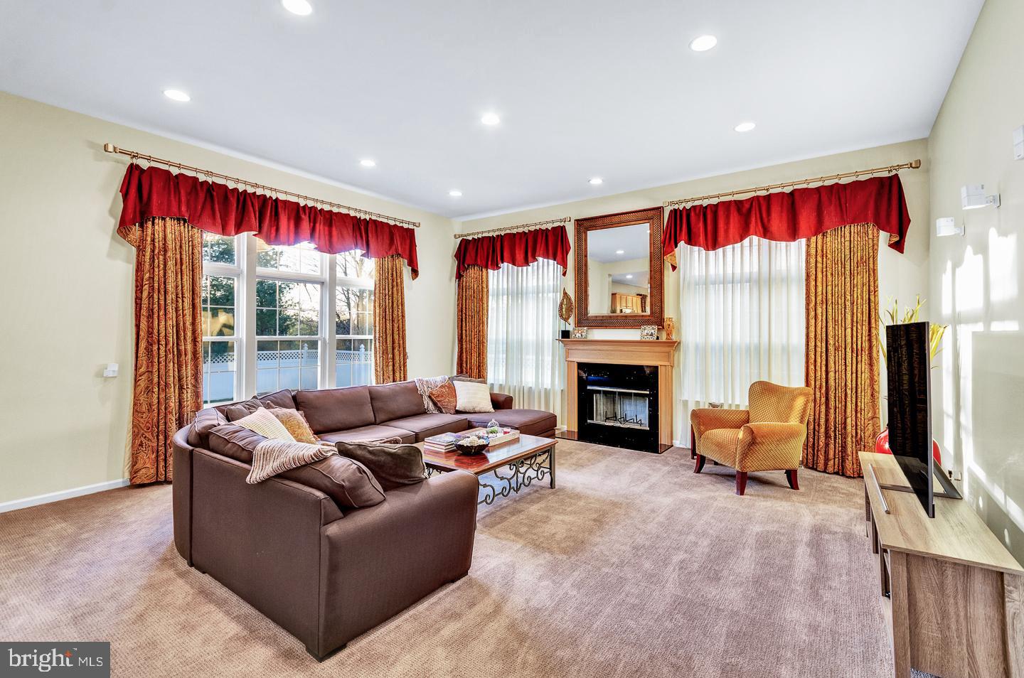 46 Equestrian Lane Cherry Hill, NJ 08003 - Photo 19 of 57 Family room with lots of natural light