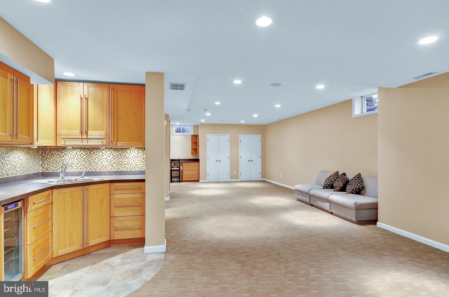 46 Equestrian Lane Cherry Hill, NJ 08003 - Photo 48 of 57 Kitchenette with wine/ drink fridge