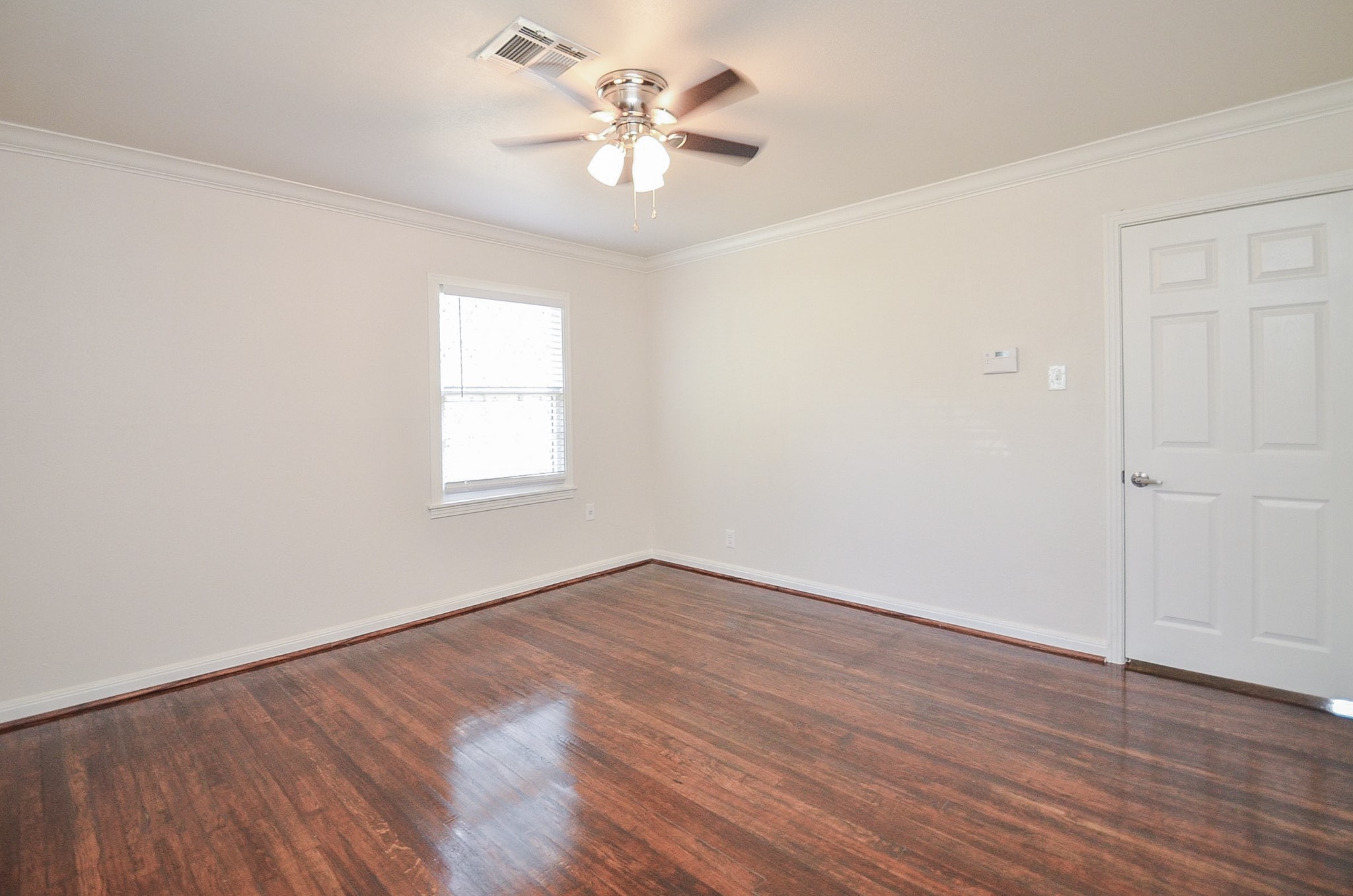 3914 Daphne Street Houston, TX 77021 - Photo 5 of 19