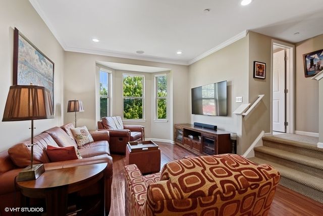 $423,000 | 6347 Hennings Court, Morton Grove, IL 60053