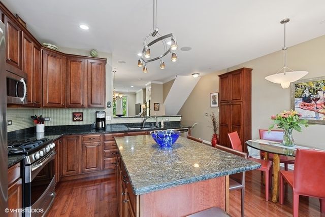 $423,000 | 6347 Hennings Court, Morton Grove, IL 60053