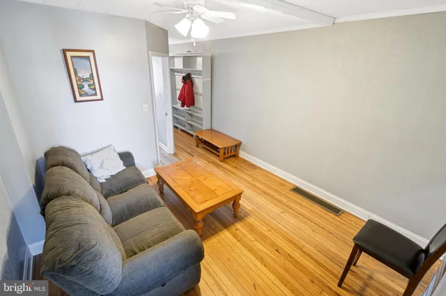 $2,000 | 726 Indiana Avenue, Trenton, NJ 08638