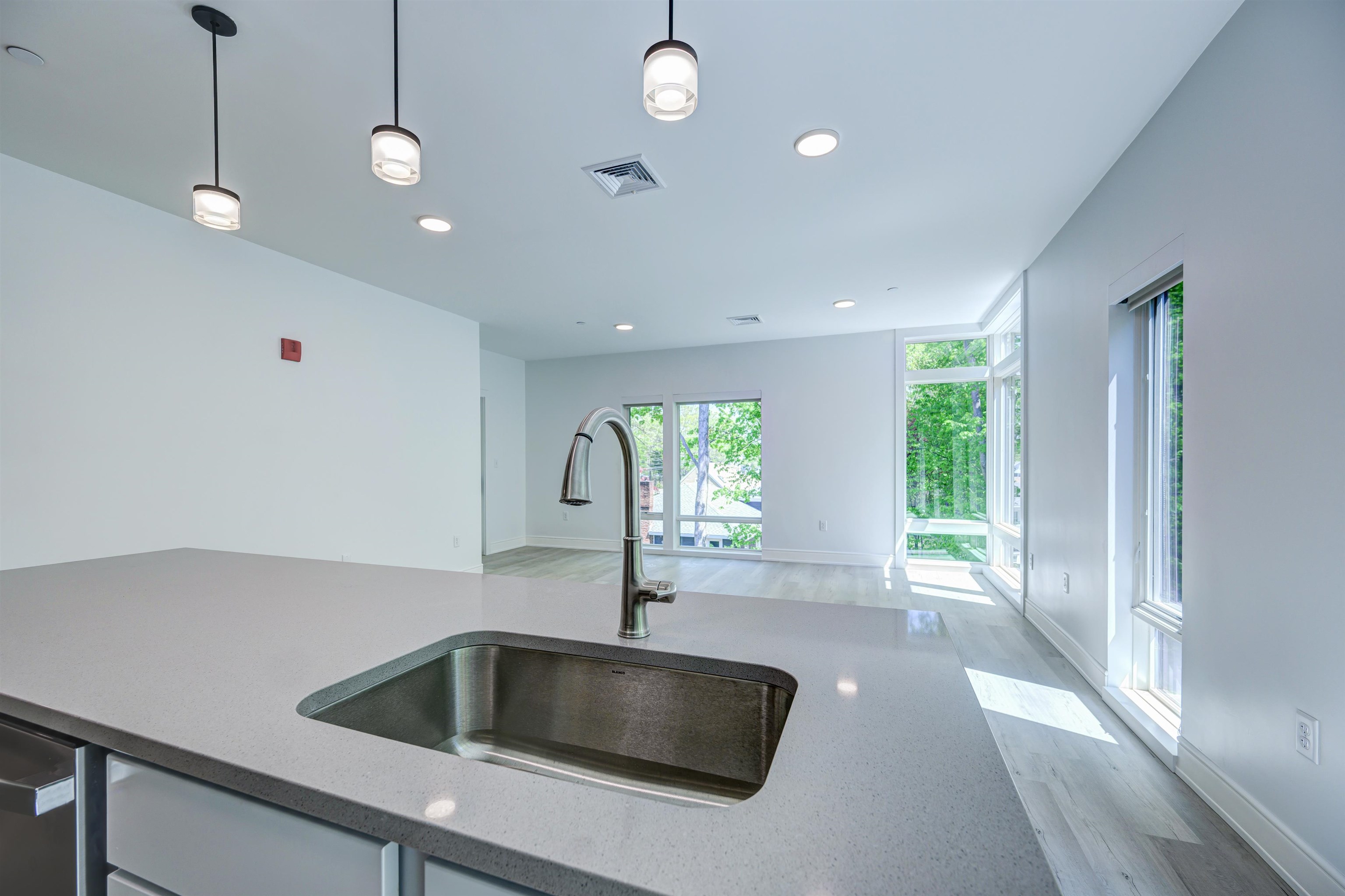 2059 Lafayette Road, Unit 204 Portsmouth, NH 03801 - Photo 22 of 36