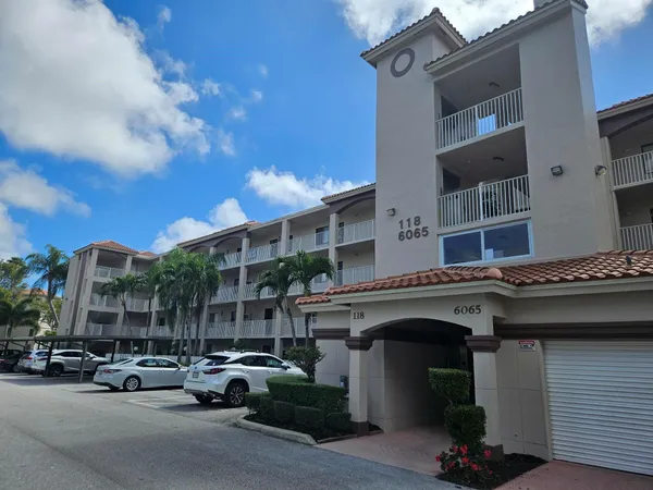 $175,750 | 6065 Pointe Regal Circle, Unit 105, Delray Beach, FL 33484
