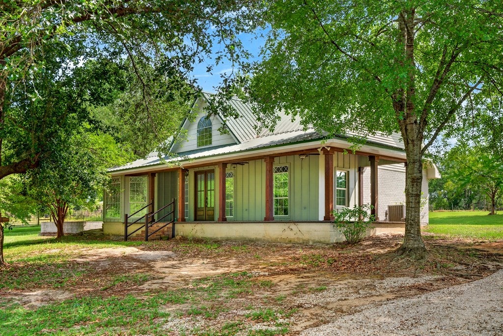 314 Matthews Road Carriere, MS 39426 - Photo 2 of 69 Gallery Image 2