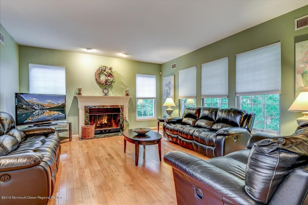 1361 Winter View Road Manasquan, NJ 08736 - Photo 15 of 43 32-Family Room