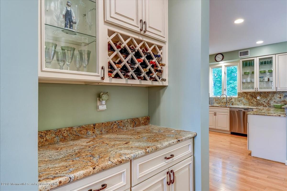 1361 Winter View Road Manasquan, NJ 08736 - Photo 21 of 43 25-Butler's Pantry