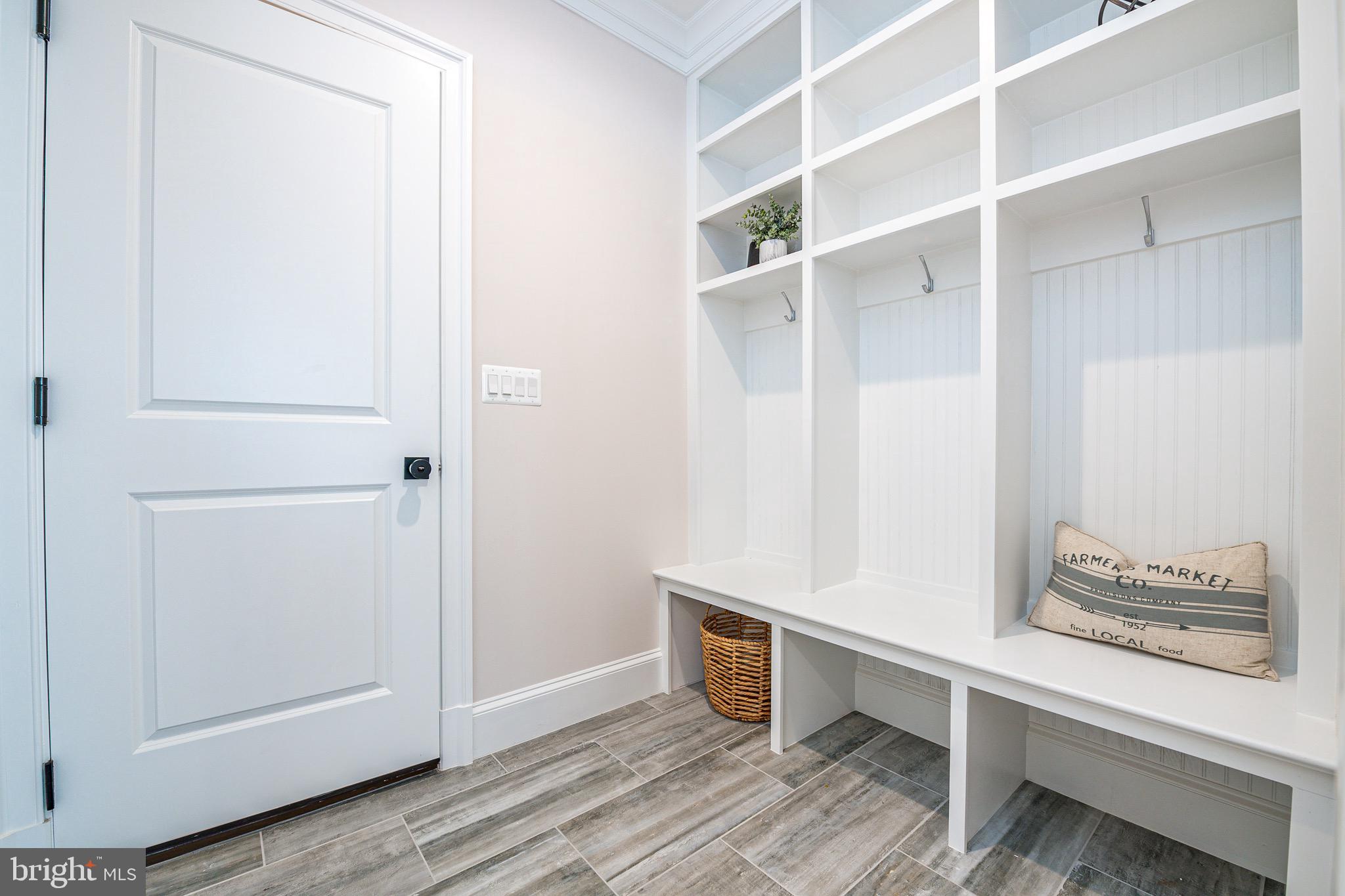 6404 East Halbert Road Bethesda, MD 20817 - Photo 11 of 66