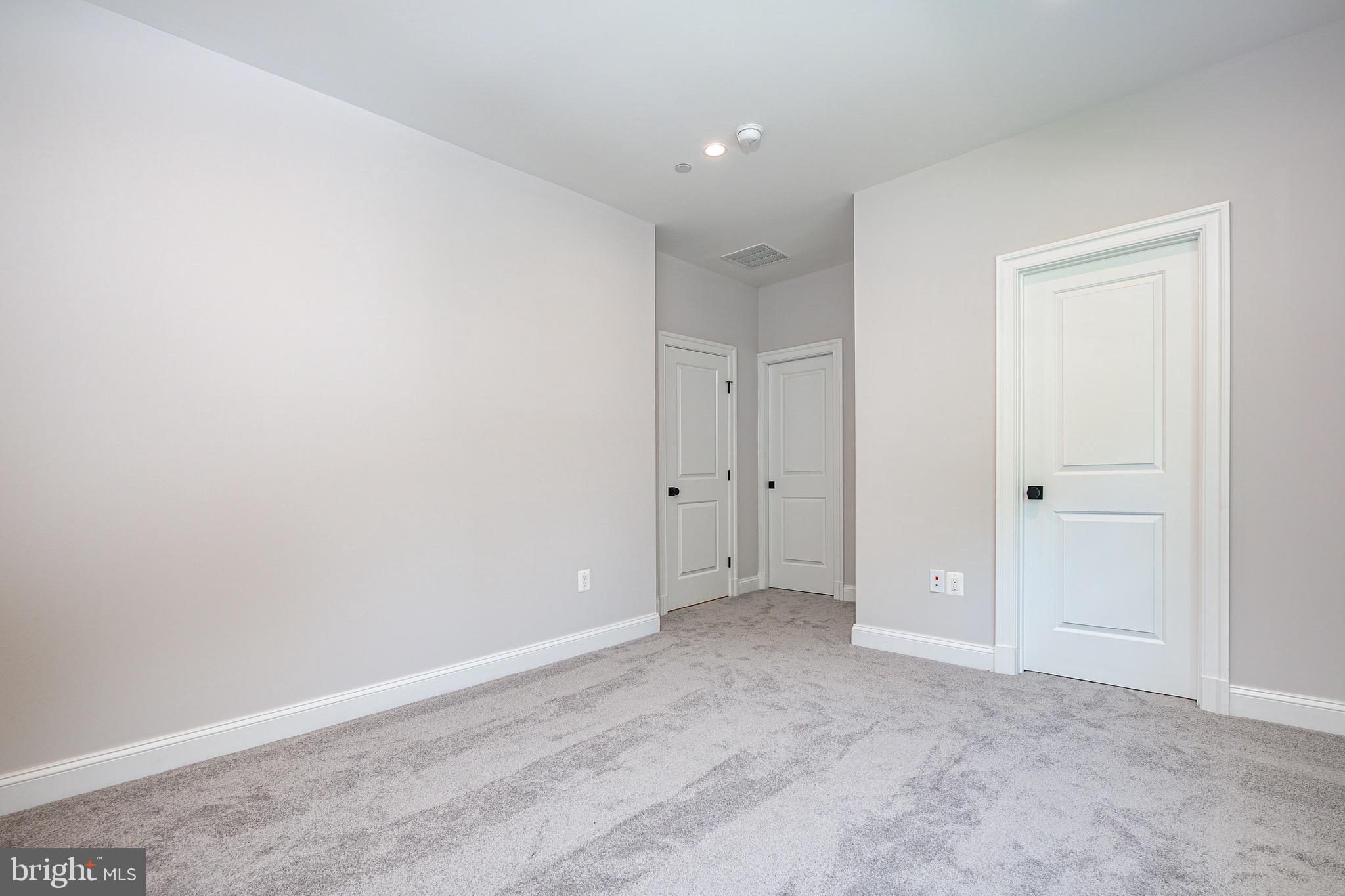 6404 East Halbert Road Bethesda, MD 20817 - Photo 27 of 66