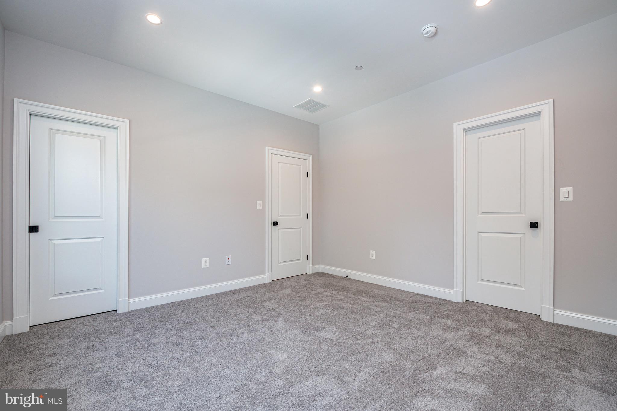 6404 East Halbert Road Bethesda, MD 20817 - Photo 29 of 66
