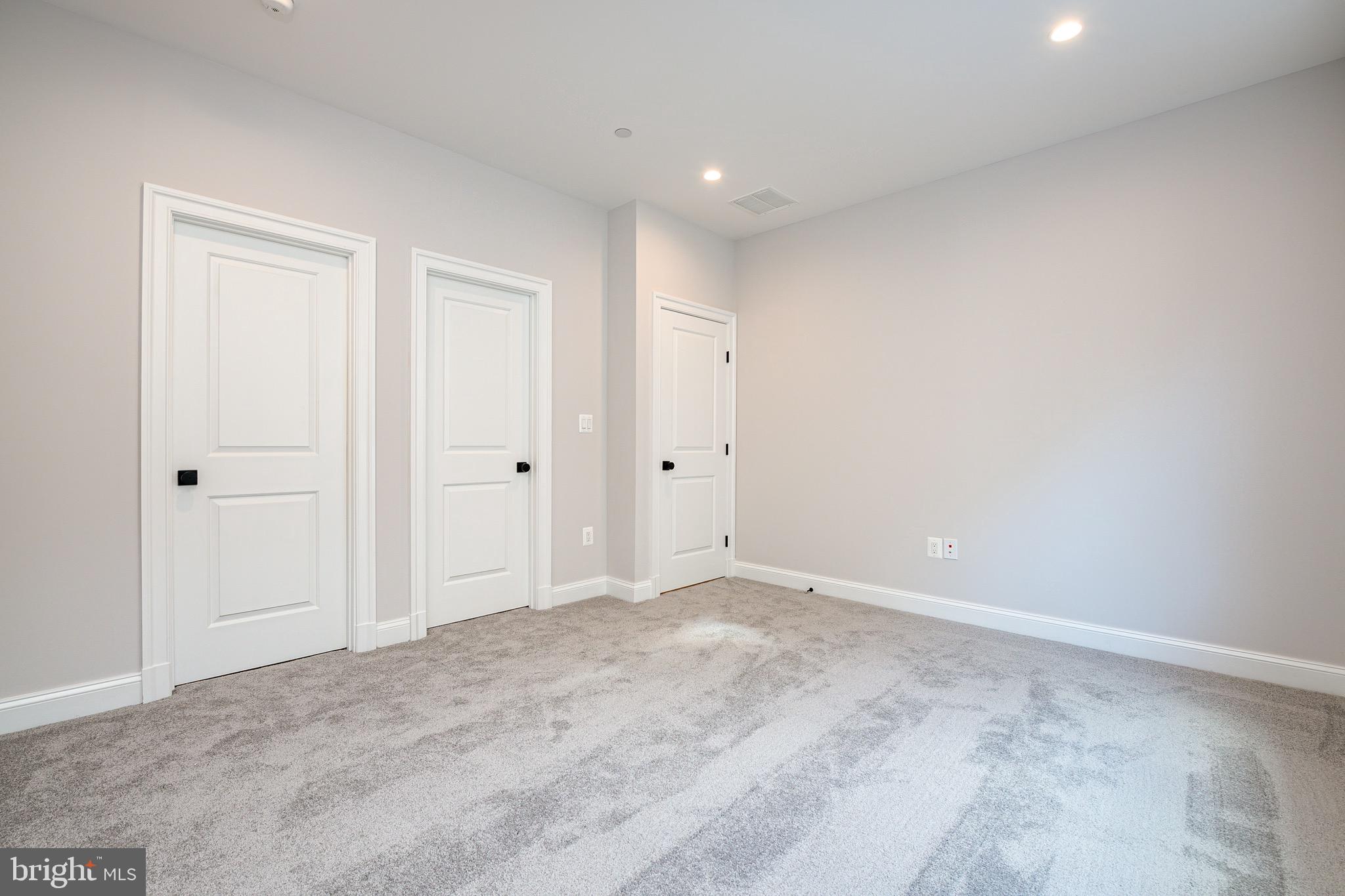 6404 East Halbert Road Bethesda, MD 20817 - Photo 42 of 66