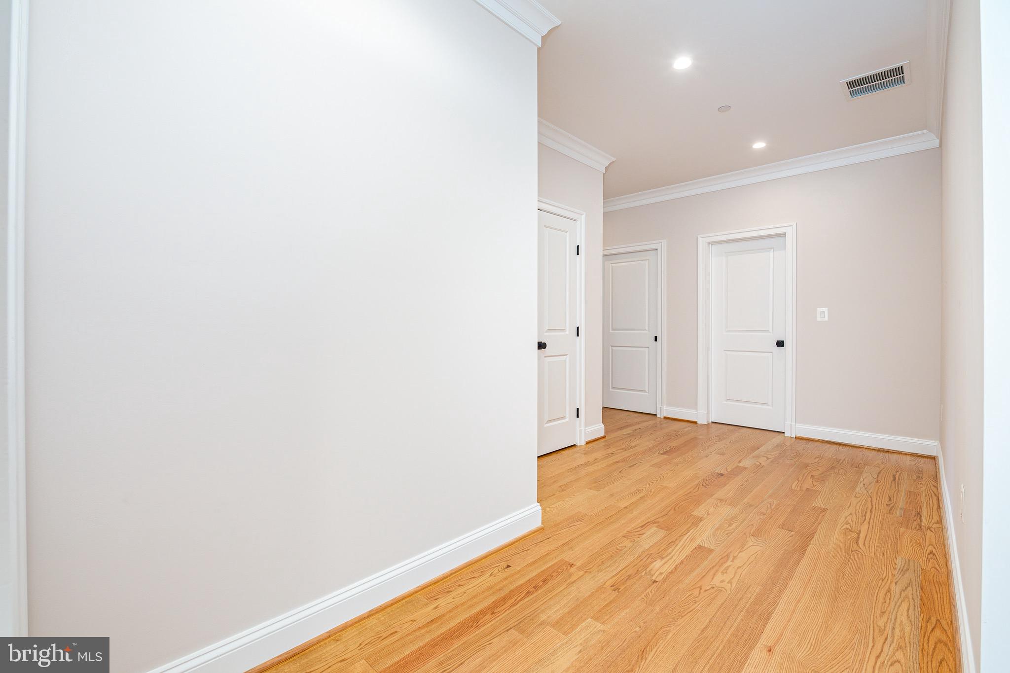 6404 East Halbert Road Bethesda, MD 20817 - Photo 44 of 66