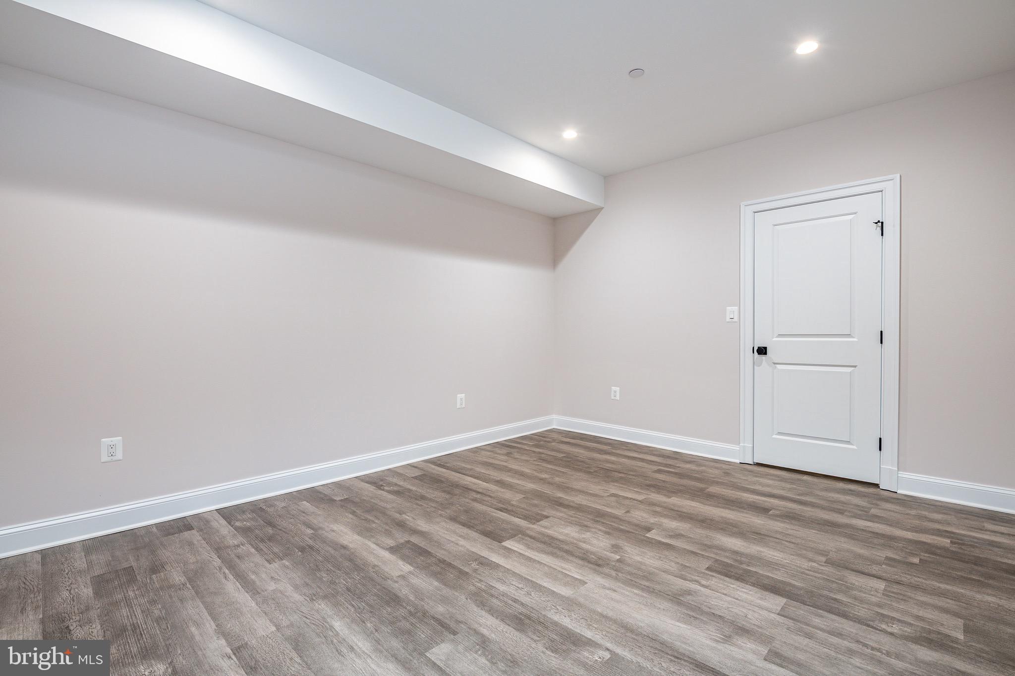 6404 East Halbert Road Bethesda, MD 20817 - Photo 49 of 66