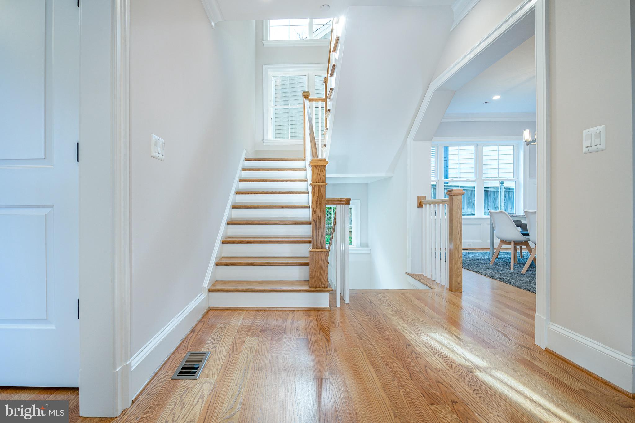 6404 East Halbert Road Bethesda, MD 20817 - Photo 9 of 66