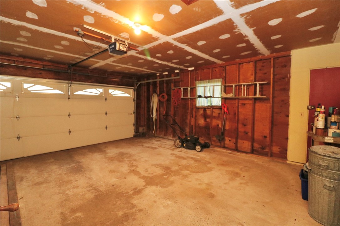 1096 Everwild View Webster, NY 14580 - Photo 42 of 46
