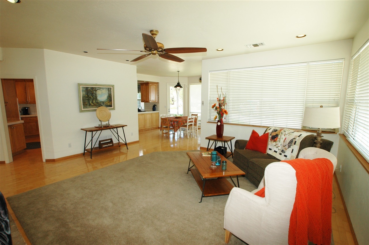 1221 Mountain View Road El Cajon, CA 92021 - Photo 11 of 25
