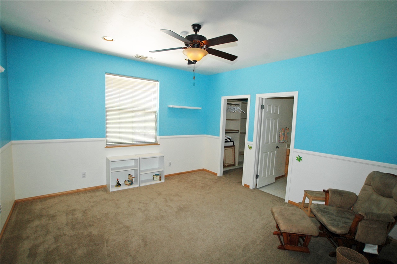 1221 Mountain View Road El Cajon, CA 92021 - Photo 17 of 25