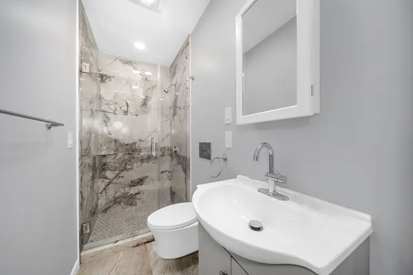 $4,900 | 28 Richardson Avenue, Unit 28, North Andover, MA 01845