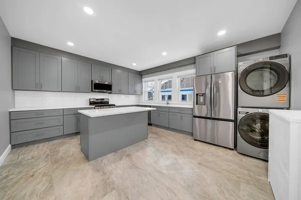 $4,900 | 28 Richardson Avenue, Unit 28, North Andover, MA 01845