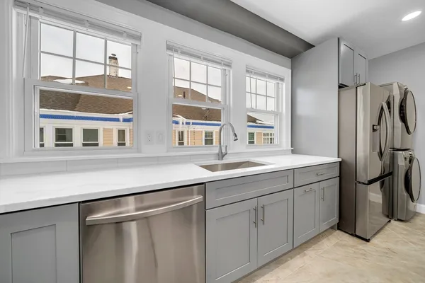 $4,900 | 28 Richardson Avenue, Unit 28, North Andover, MA 01845