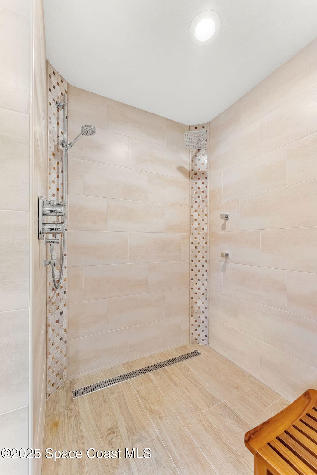 610 Mango Drive Melbourne Beach, FL 32951 - Photo 16 of 38 28-web-or-mls-DSC06967-HDR