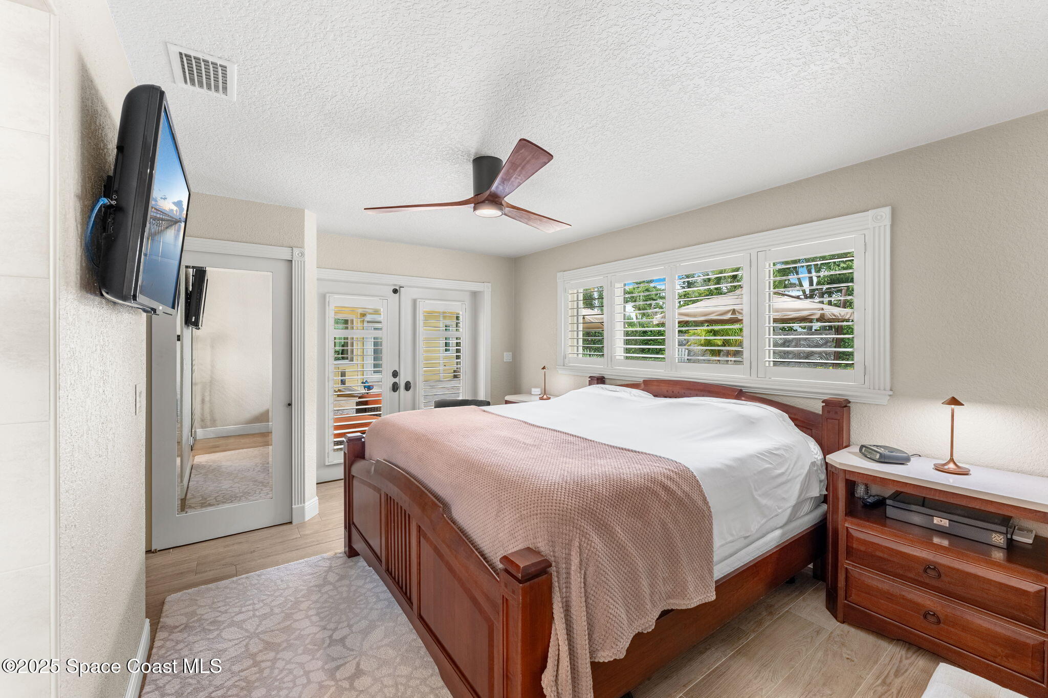 610 Mango Drive Melbourne Beach, FL 32951 - Photo 17 of 38 25-web-or-mls-DSC06937-HDR