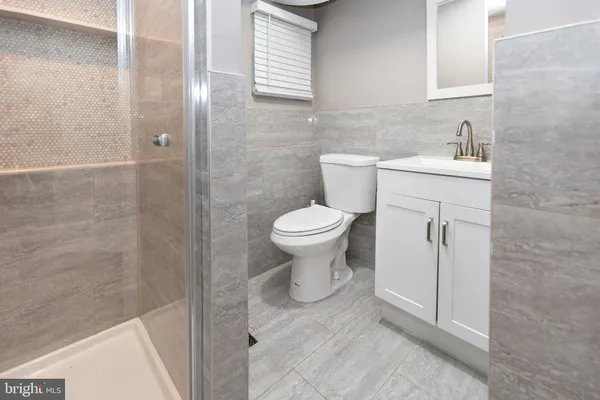 $3,000 | 912 Aston Martin Drive, Lindenwold, NJ 08021
