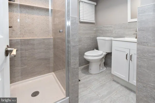 $3,000 | 912 Aston Martin Drive, Lindenwold, NJ 08021