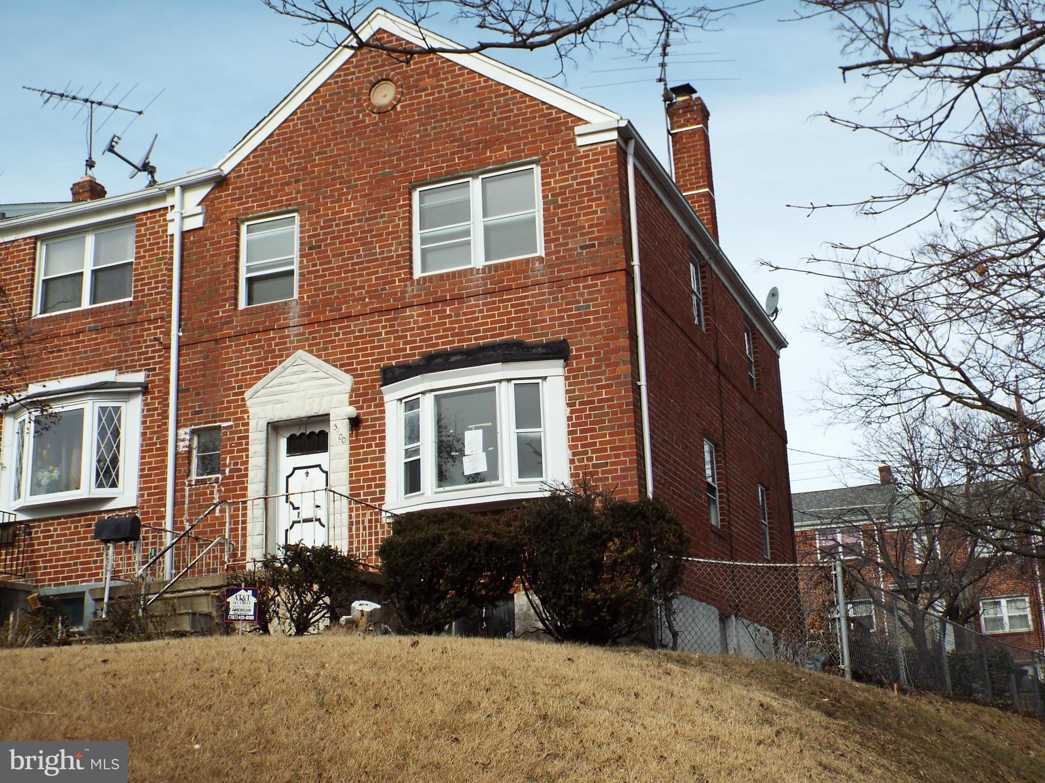 5400 Addington Road Baltimore, MD 21229 - Photo 1 of 13 Exterior (Front)